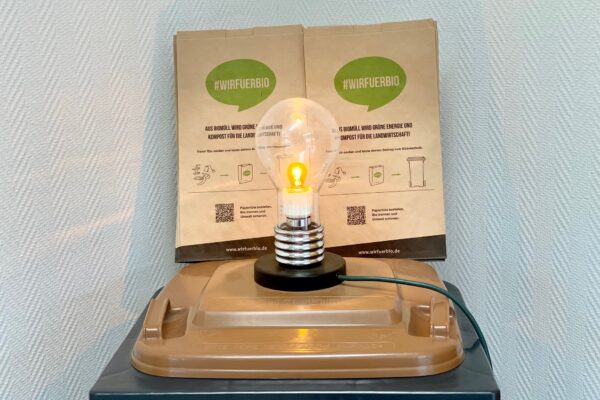 Biotonne mit Leuchtmittel