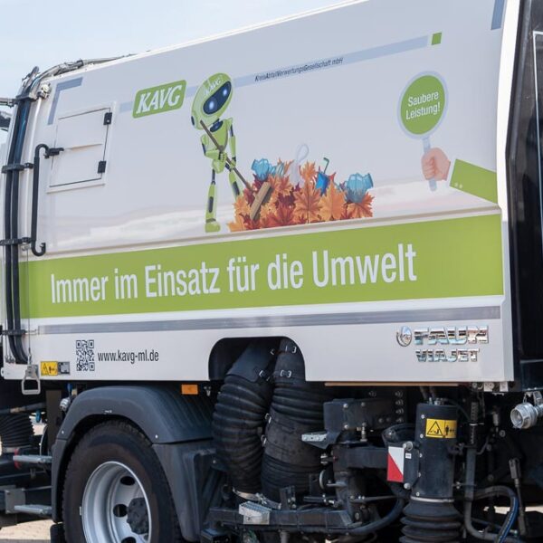 Kehrmaschinenfahrzeug