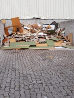 Containermulde Holzabfall